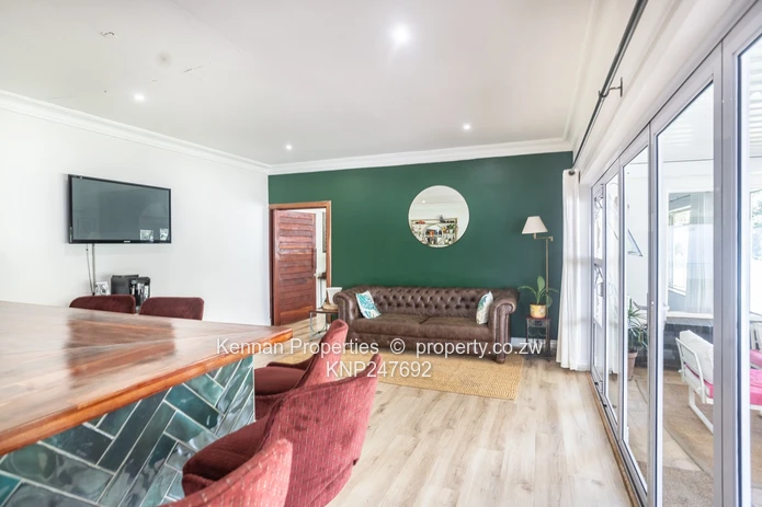 Four bedroom home in an excellent location with a cottage, pool and a good borehole (Sole Mandate)