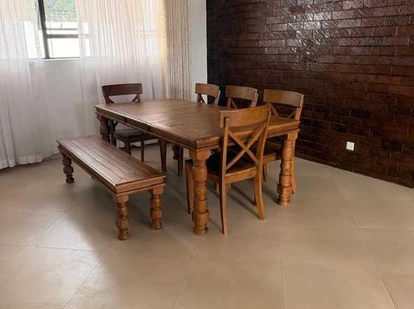 3 Bedroom Flat & Apartment