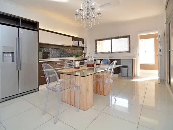 Luxurious upmarket hotel living apartment in Sandton, Johannesburg