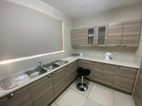 3 Bedroom Flat & Apartment