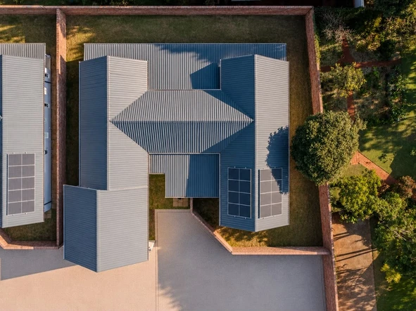 3 Bedroom Flat & Apartment