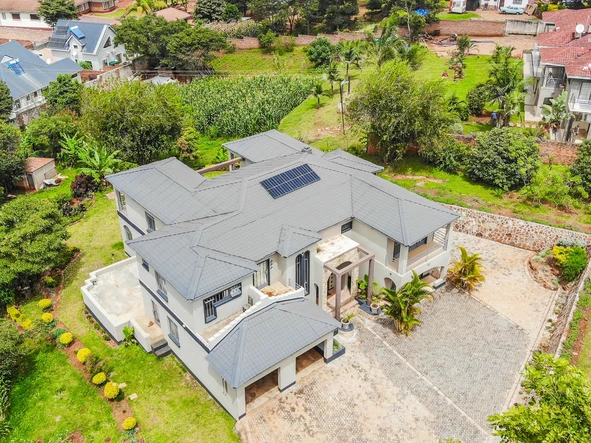 5 Bedroom House