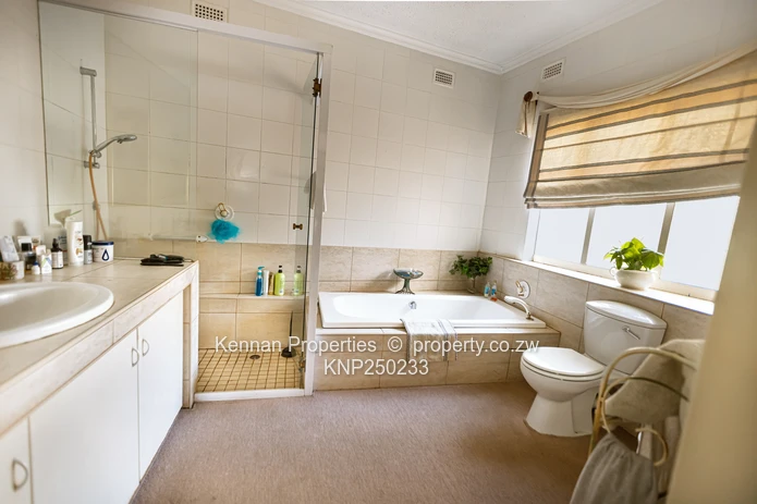 A Timeless Classic in the Heart of the Golden Triangle (Sole Mandate)