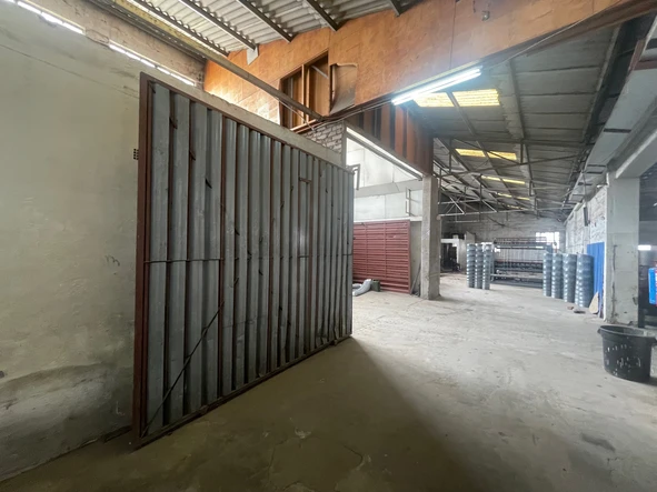 Warehouse & Factory