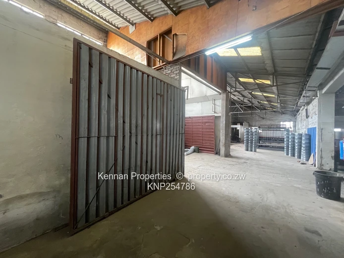Factory / Warehouse In Southerton