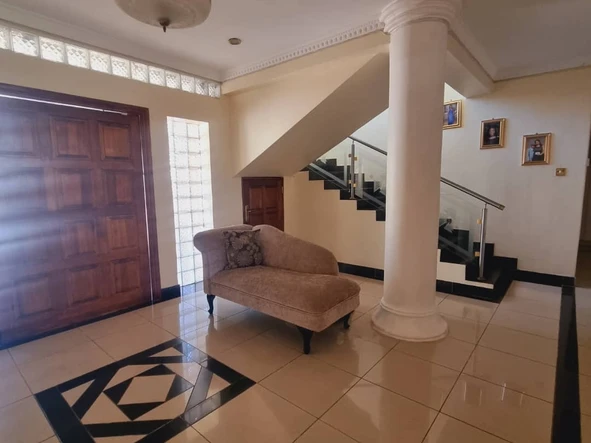 5 Bedroom House