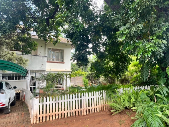 Central garden flat to buy 