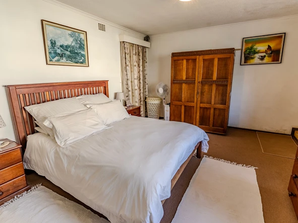 Beautifully Fitted 4 Bedroomed Family Home