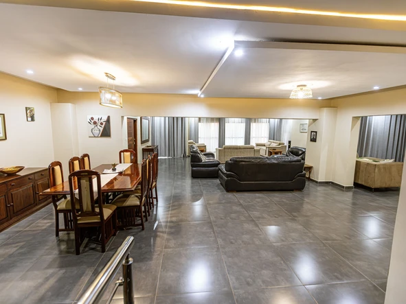 5 Bedroom House