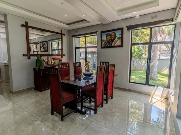 5 Bedroom House