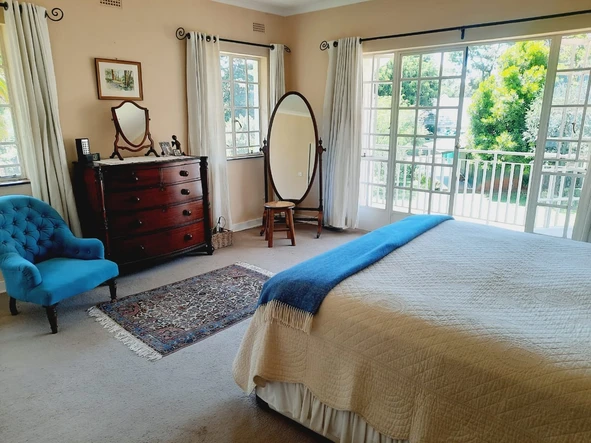 Large Gracious Home in Much Sought after Area - INVESTMENT ONLY