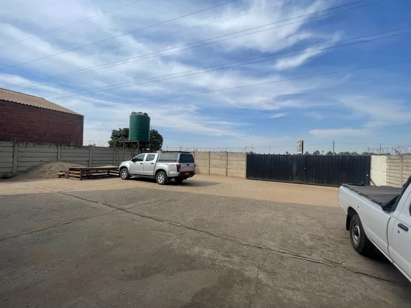 Warehouse & Factory