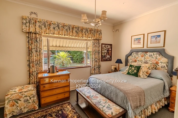 Gracious family home in Colne Valley (Sole Mandate)