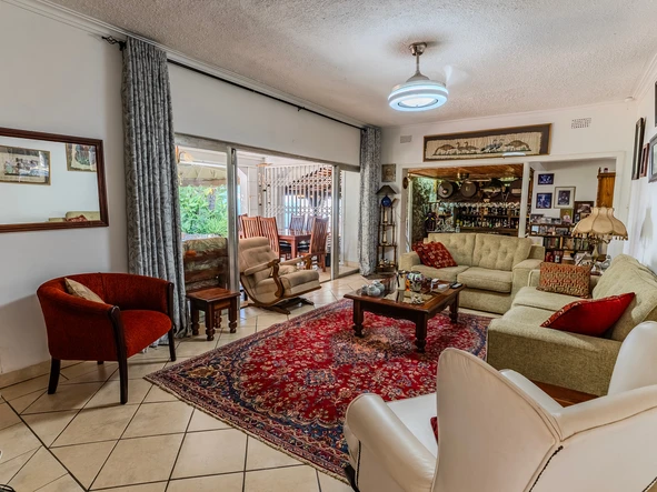 Beautifully Fitted 4 Bedroomed Family Home