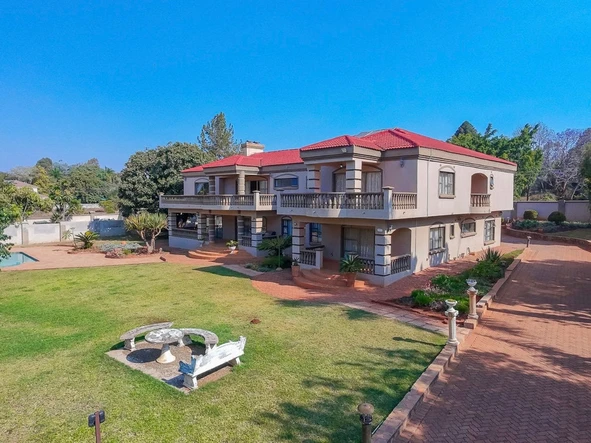 7 Bedroom House