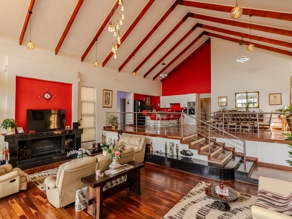 10 Bedroom House