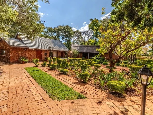 10 Bedroom House