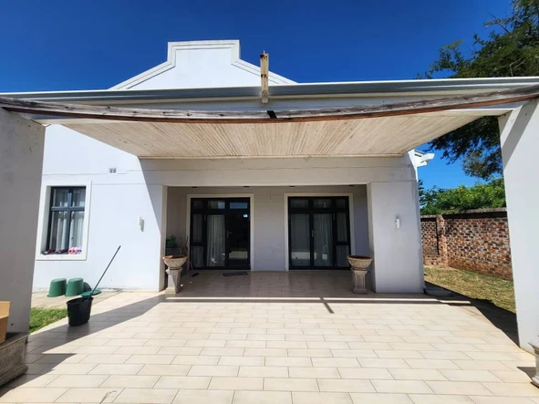 Spacious 3-Bedroom Apartment in Prime Arlington, Harare South!