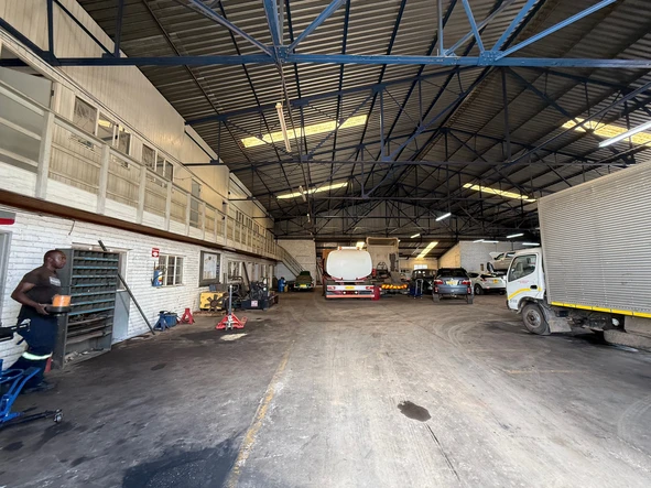 Warehouse & Factory