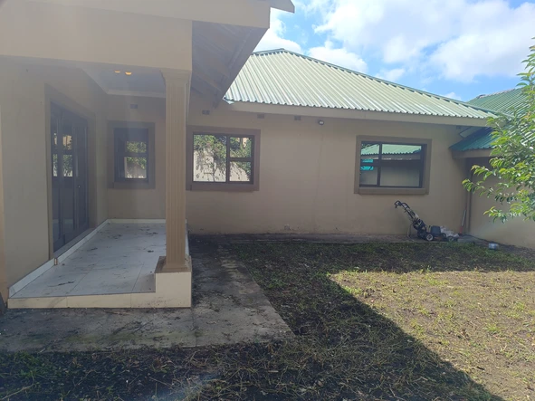 Immaculately finished 3 bedroomed Townhouse 