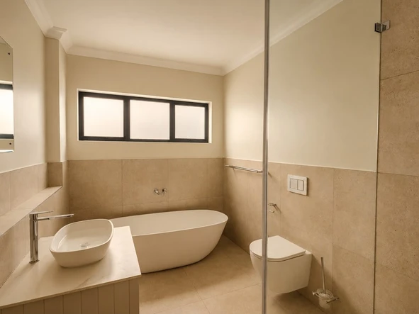 3 Bedroom Flat & Apartment