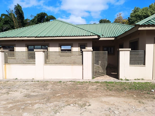 Immaculately finished 3 bedroomed Townhouse 
