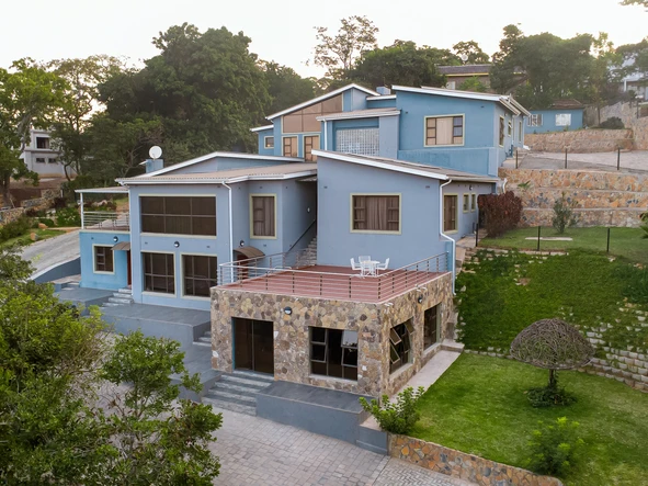 5 Bedroom House