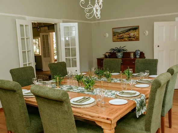 THE OLD FARMHOUSE - Exquisitely Furnished Short term/medium term