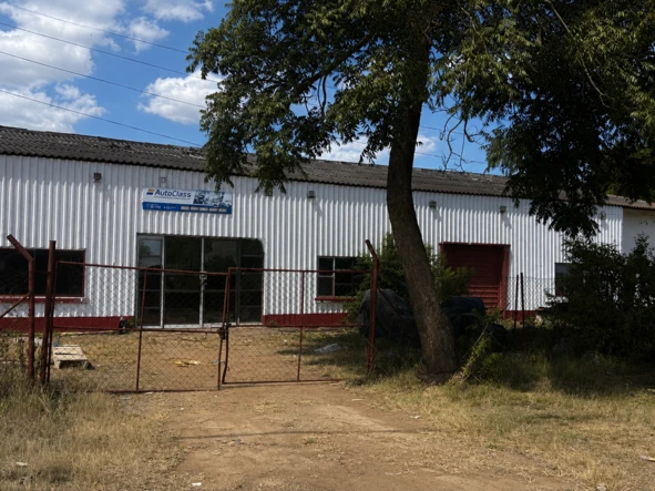 Warehouse & Factory