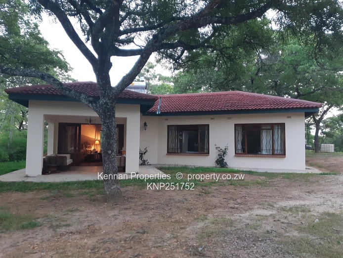 2 Bedroom Cottage In Helensvale (Sole Mandate)