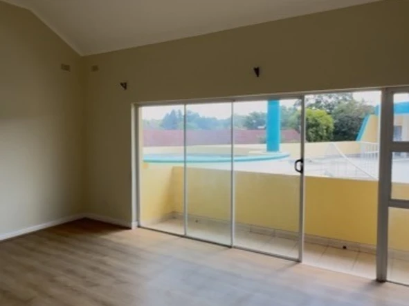 6 Bedroom House