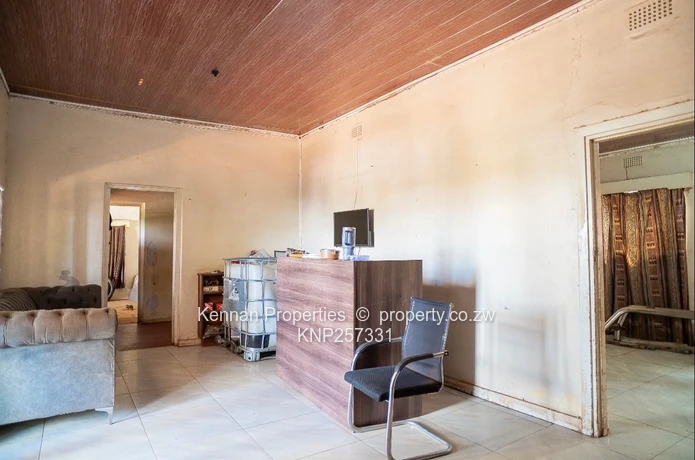 Prime 7000 sqm Property with Renovation and Development Potential.