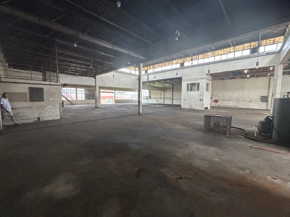 Warehouse & Factory