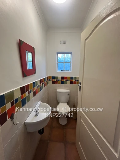 Quaint Semi-Furnished 1-Bed Garden Garden Cottage (Sole Mandate)