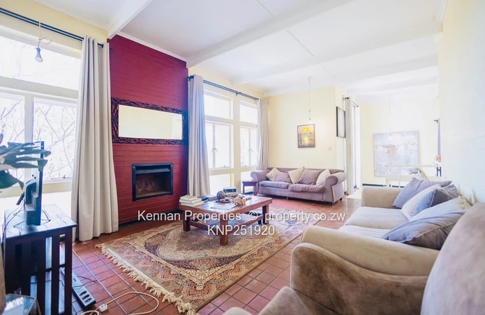 4 Bedroom house in Greystone Park with exceptional design potential.