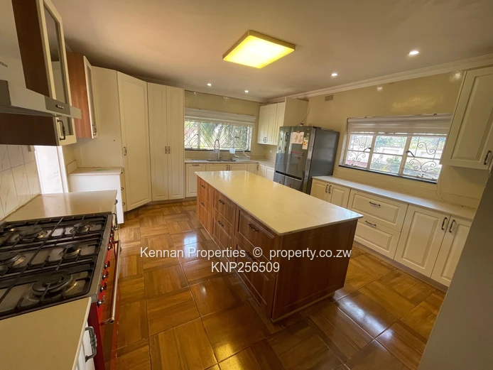 House & Flatlet With 7 Bedrooms - Furnished
