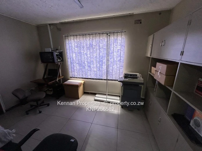 Large Factory/Warehouse Ideally Located In Msasa