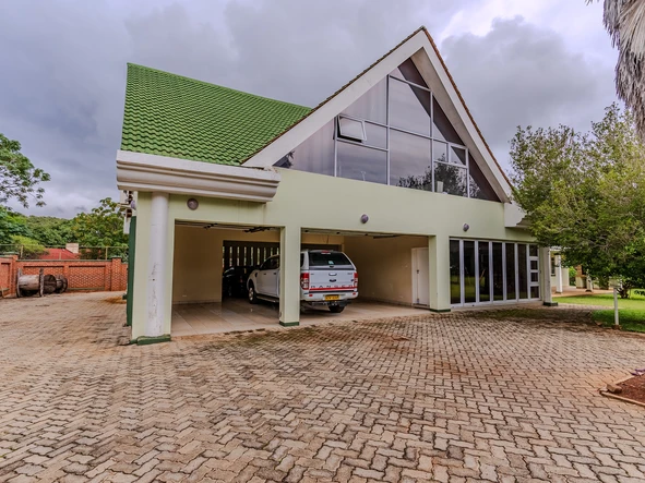 5 Bedroom House