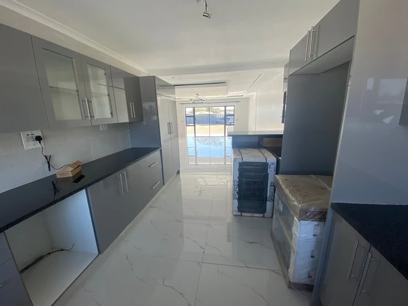 3 Bedroom Garden Flat