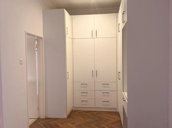 3 Bedroom Flat & Apartment