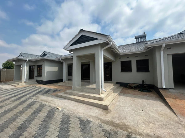 2 Unit Townhouse Complex