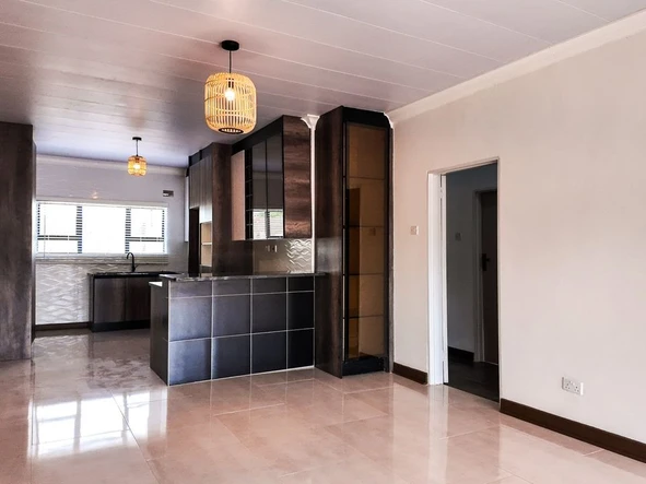 3 Bedroom Flat & Apartment