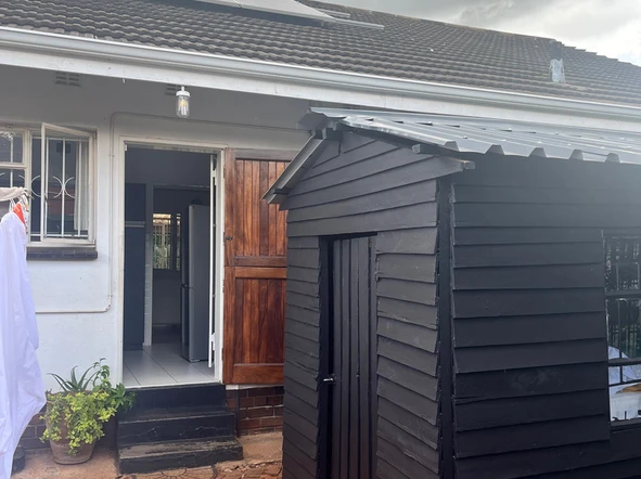 2 Bedroom Garden Flat
