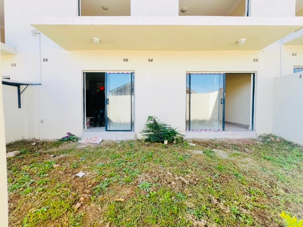 2 Bedroom Flat & Apartment