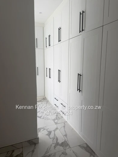 Newly Built 3 Bed Apartment Available to Let