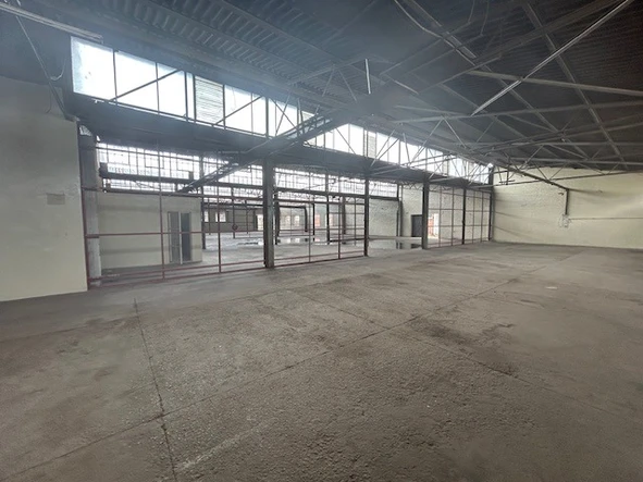 Warehouse & Factory