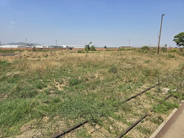 Commercial & Industrial Land