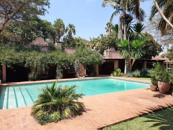 Charming Colonial Style Home  Built In 1914