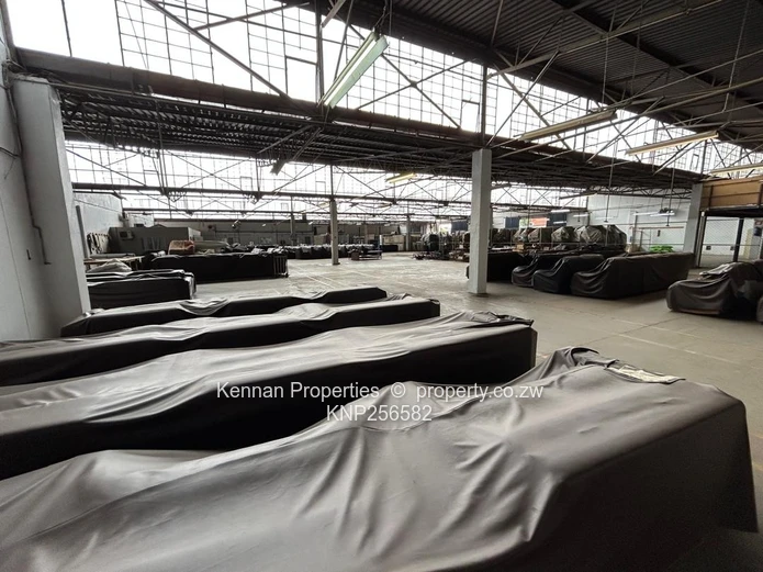 Large Factory/Warehouse Ideally Located In Msasa