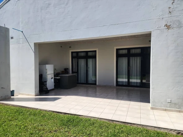 Spacious 3-Bedroom Flat in Arlington, Harare South Awaits You!